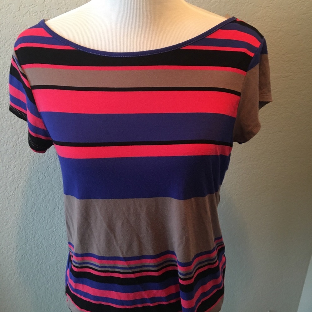 Adorable tshirt with bright fun colors